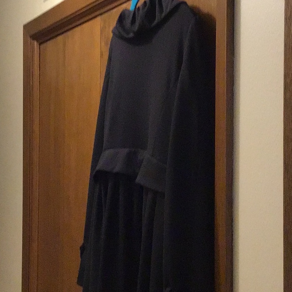 Black Ruffled Jacket size XL - Picture 7 of 8